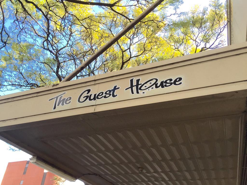 The Guest House أدليد المظهر الخارجي الصورة